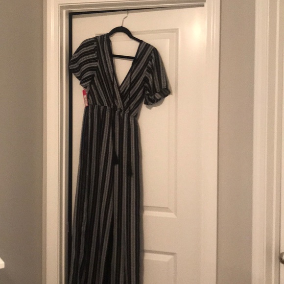 Xhilaration jumpsuit - Picture 2 of 3